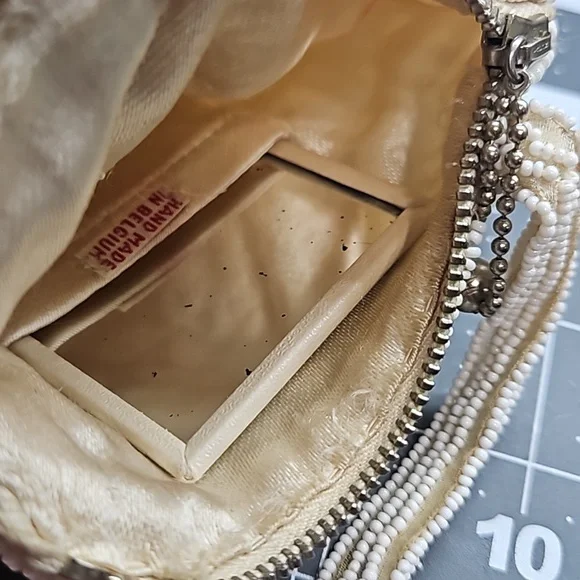 Vintage evening bag handmade from Bulgaria with mirror - Picture 9 of 12